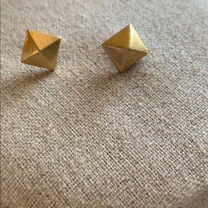 Stella & Dot Cleopatra Studs